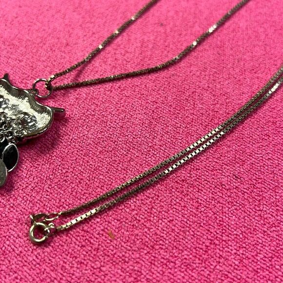 Vintage Owl Pendant on Long Chain Necklace - Picture 5 of 6